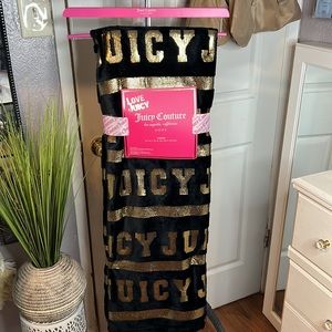 Juicy Couture throw